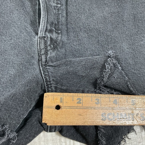 Levi's 501 Black Denim Cutoff Shorts Size 30 High Rise Button Fly Raw Hem - Picture 7 of 10